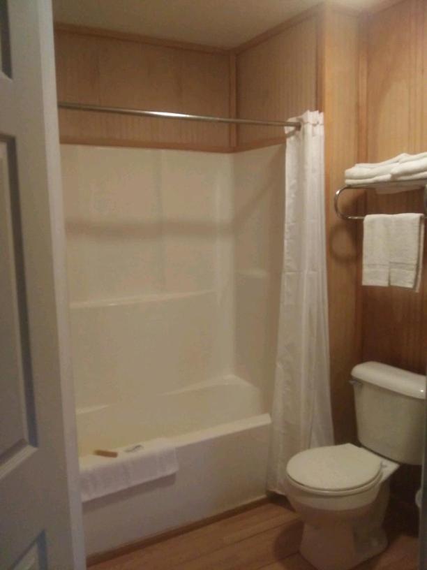 Whispering Creek Lodging & Rv Resort Newton Exterior foto